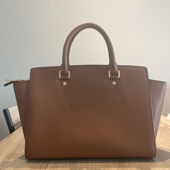 MICHAEL KORS Leather Satchel - Picture 2 of 6